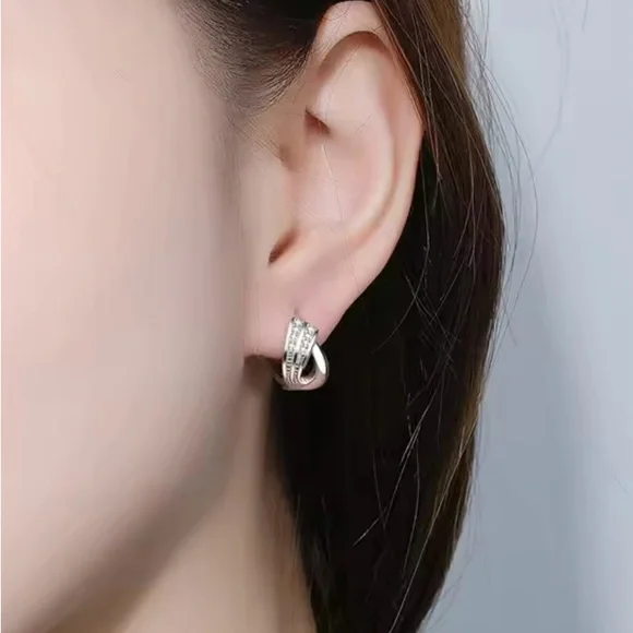 925 sterling Silver Hoop Earrings - Picture 3 of 5